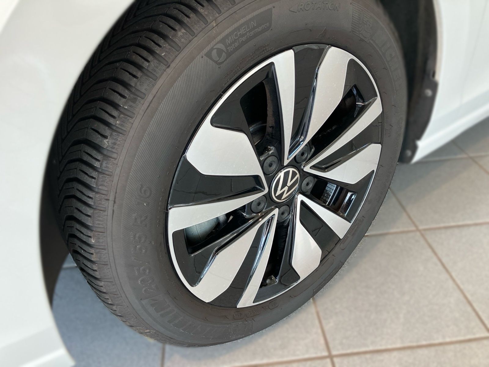 Volkswagen Golf - Bild 7