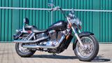 Honda VT 1100 Shadow  - HONDA VT 1100