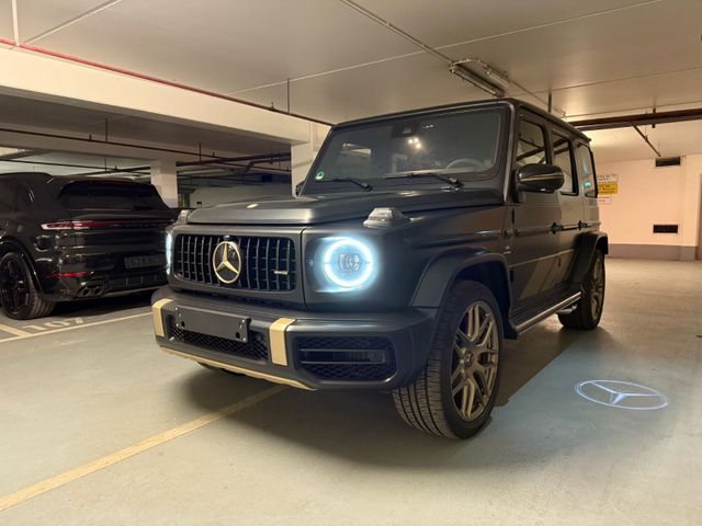 Mercedes-Benz G 63 AMG Grand Edition Fond Ent Prod 24