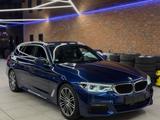 BMW 530i M Sport*PANO*HuD*2.HAND*R19*BMW SCHECKHEFT* - BMW 530: Alcantara