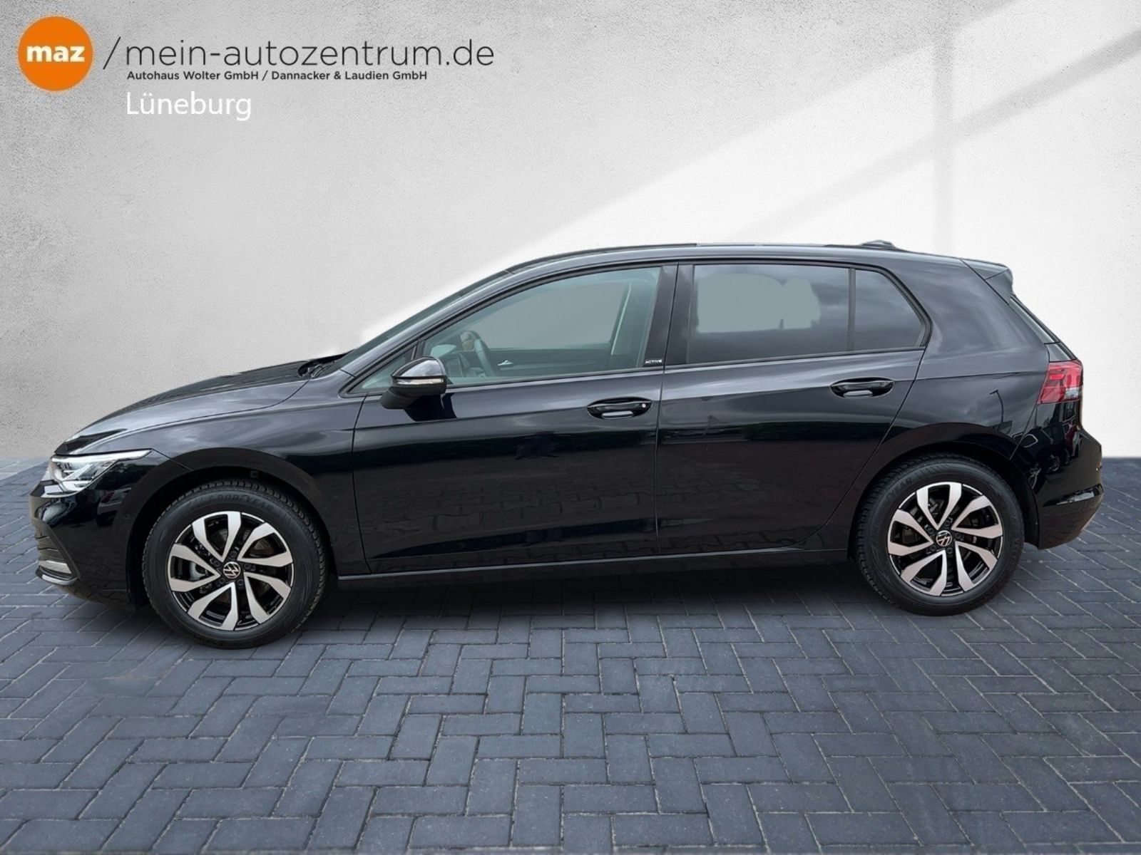 Fahrzeugabbildung Volkswagen Golf VIII 1.5 eTSI Active Alu LED Navi Sitzh. Ka