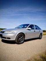Opel Vectra 1.8 16V - - gebrauchte Opel Vectra aus dem Jahr 2000