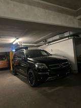 Mercedes-Benz MERCEDES GL 350 d 4 MATIC - Mercedes-Benz GL-Klasse Gebrauchtwagen in Berlin
