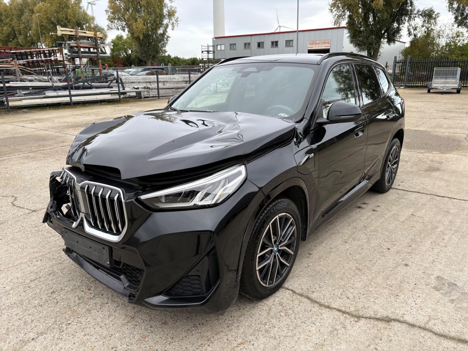 BMW X1 X-DRIVE 25E /  M-PAKET SHADOW LINE