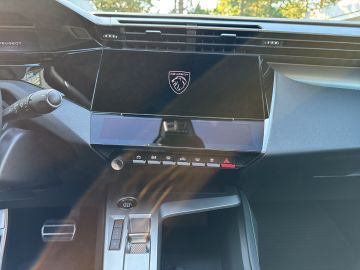 Peugeot 408 - 11