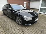 BMW M760 Li xDrive - V12 im TOPZUSTAND - BMW: 7 V12