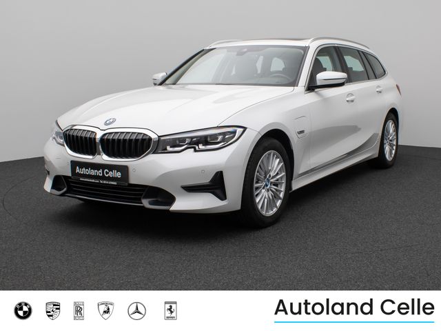 BMW 320e xD Sport Line Panorama Kamera HiFi Komfort