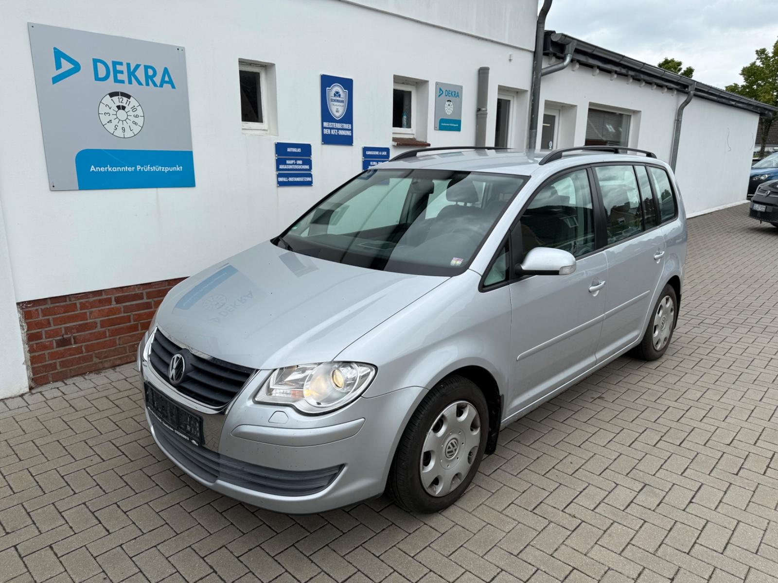 Volkswagen Touran 2.0 TDI Trendline*1HD*AHK*VW Scheckheft*