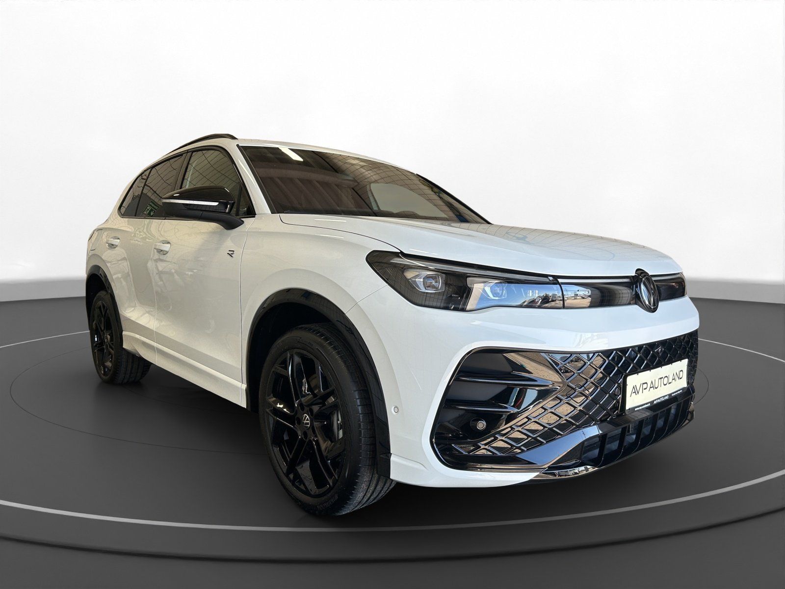 Volkswagen Tiguan 2.0 TDI DSG 4MOTION R-Line STANDH foto 4