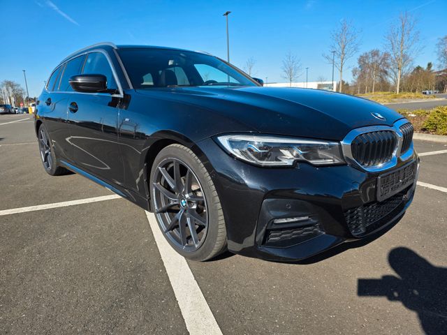 BMW 320d Touring M-Sport Autom/Head-Up/Kamera/19Zoll