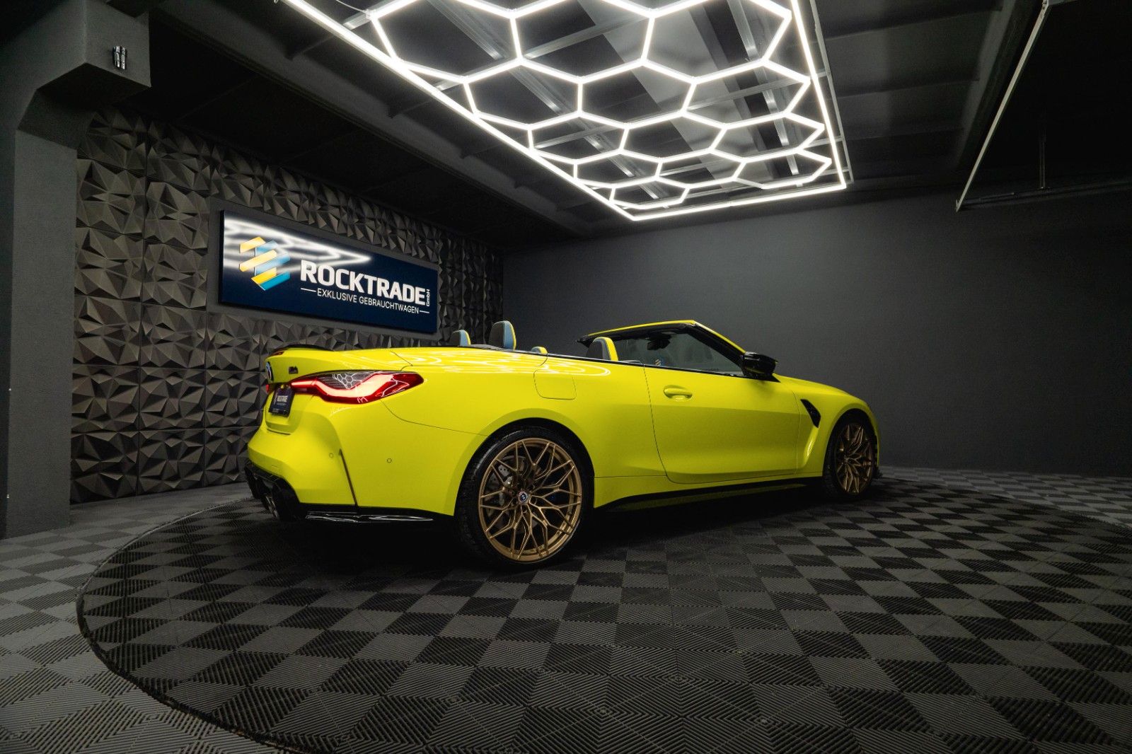 Fahrzeugabbildung BMW M4 Cabrio xDrive Competition AC Schnitzer LASER