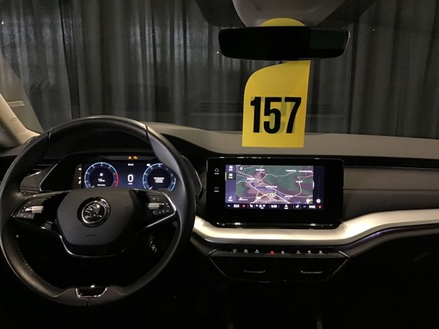 Fahrzeugabbildung Skoda Octavia Style 1.5 TSI Combi HUD/LED/SHZ/Tempo