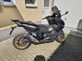 Honda Forza 750 Black Edition - Honda Motorräder in Essen
