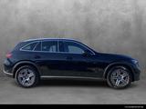 Mercedes-Benz GLC 200 4M AMG Line/DigitalLight/AHK/EasyP/360° - Mercedes GLC 200 Benzin Gebrauchtwagen