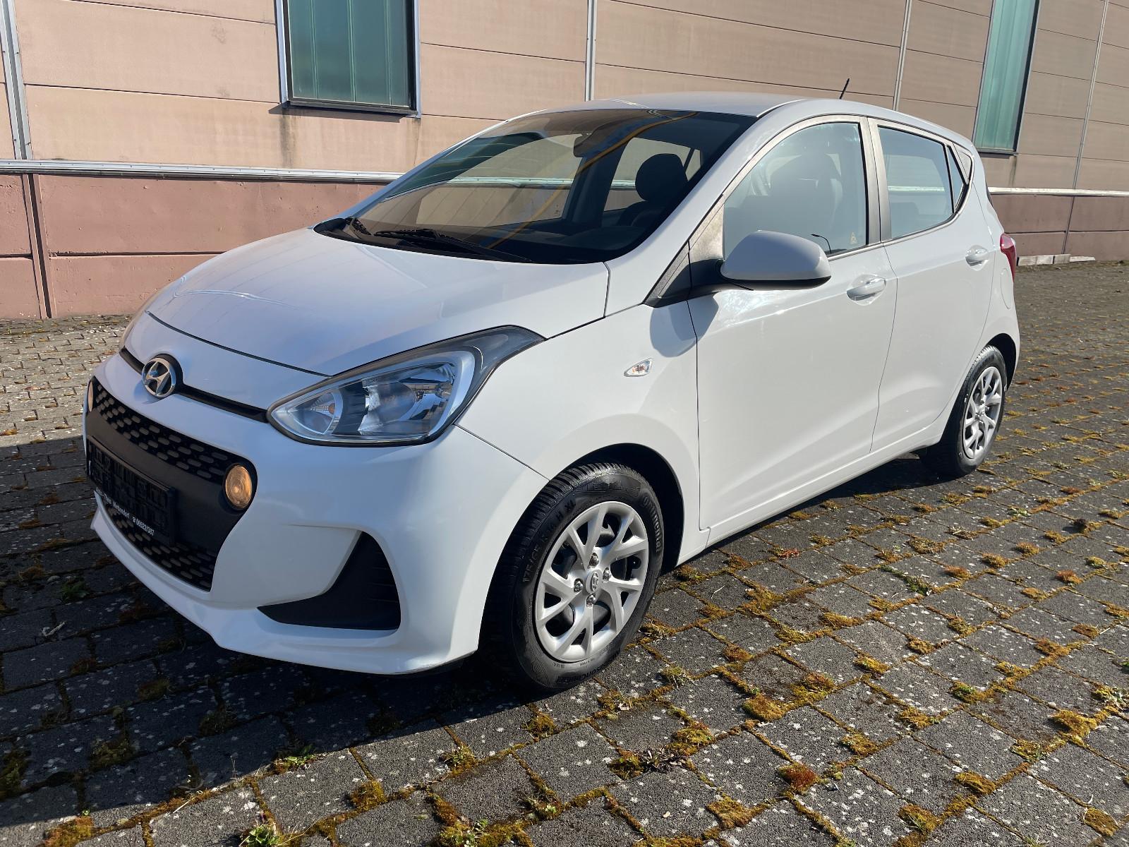 Hyundai i10 Navi, 1. Hand, Scheckheft