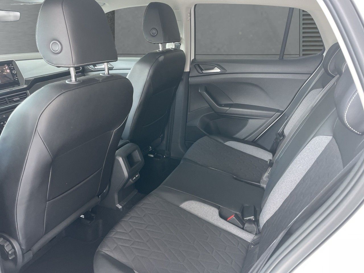 Volkswagen T-Cross - Bild 10