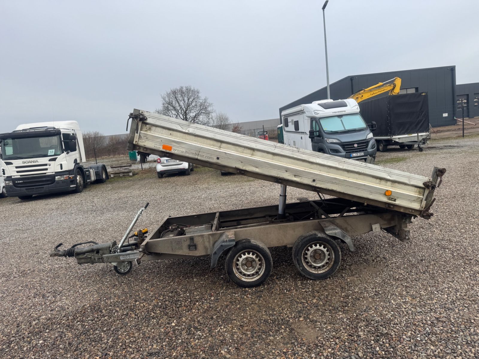 Fahrzeugabbildung Humbaur HTK 3500