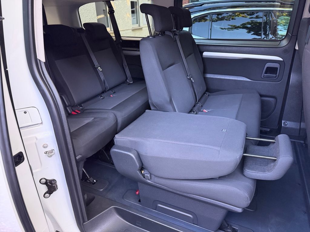 Fahrzeugabbildung Citroën Spacetourer XL 2.0 BlueHDi 180 EAT8 Business