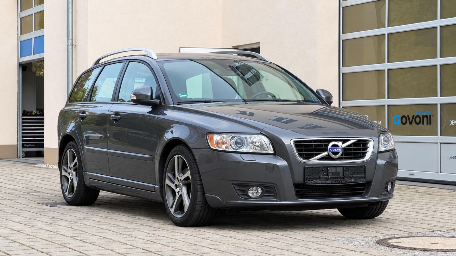 VOLVO V50 - D2 - BUSINESS EDITION - 114 CV - BVM