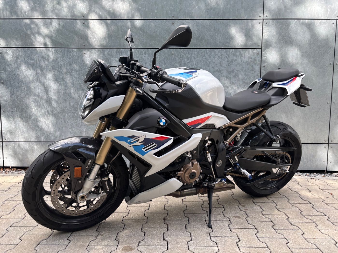 Fahrzeugabbildung BMW S 1000 R M-Paket 4 Pakete Carbon-, Frästeilepake