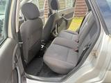 Ford Focus 1,6 Ti-VCT Ghia Ghia - Ford Focus aus 2004: Ghia