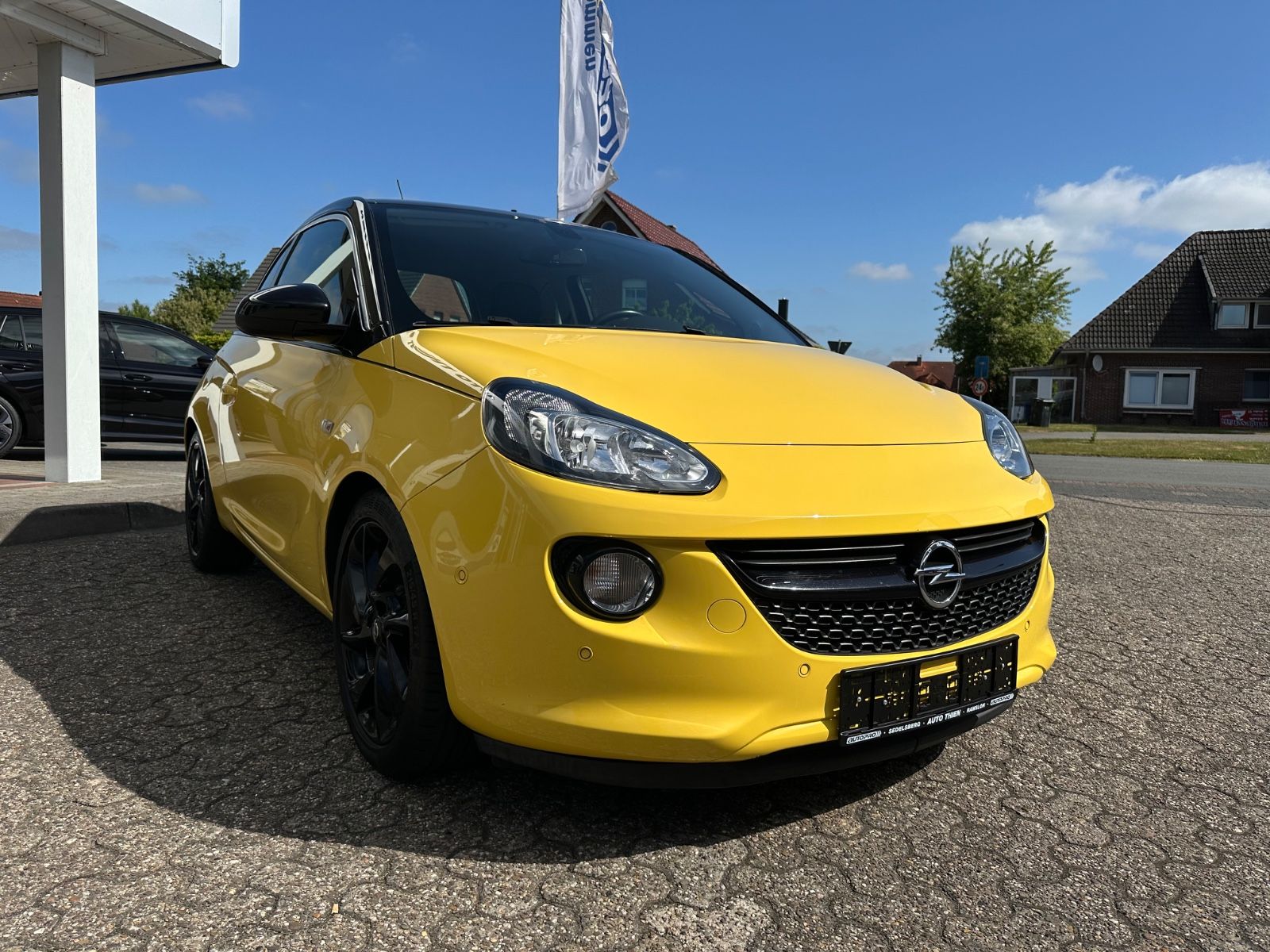 Fahrzeugabbildung Opel Adam 1.4 Slam Sport/IntelliLink/Parkpilot/Totwnk