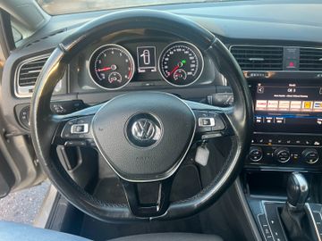 Volkswagen Golf - 12