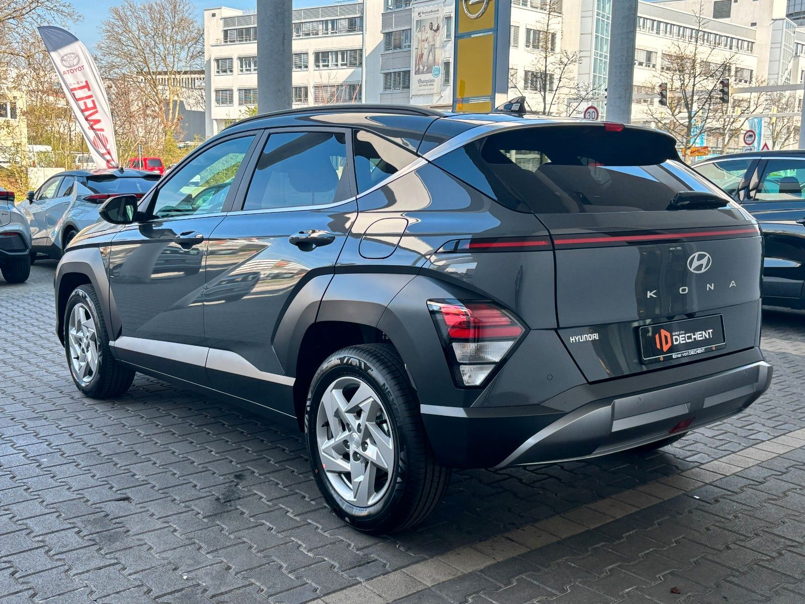 Fahrzeugabbildung Hyundai Kona 1.6 T-GDI Trend KlimaA,LED,Navi,SHZ,el.Heck