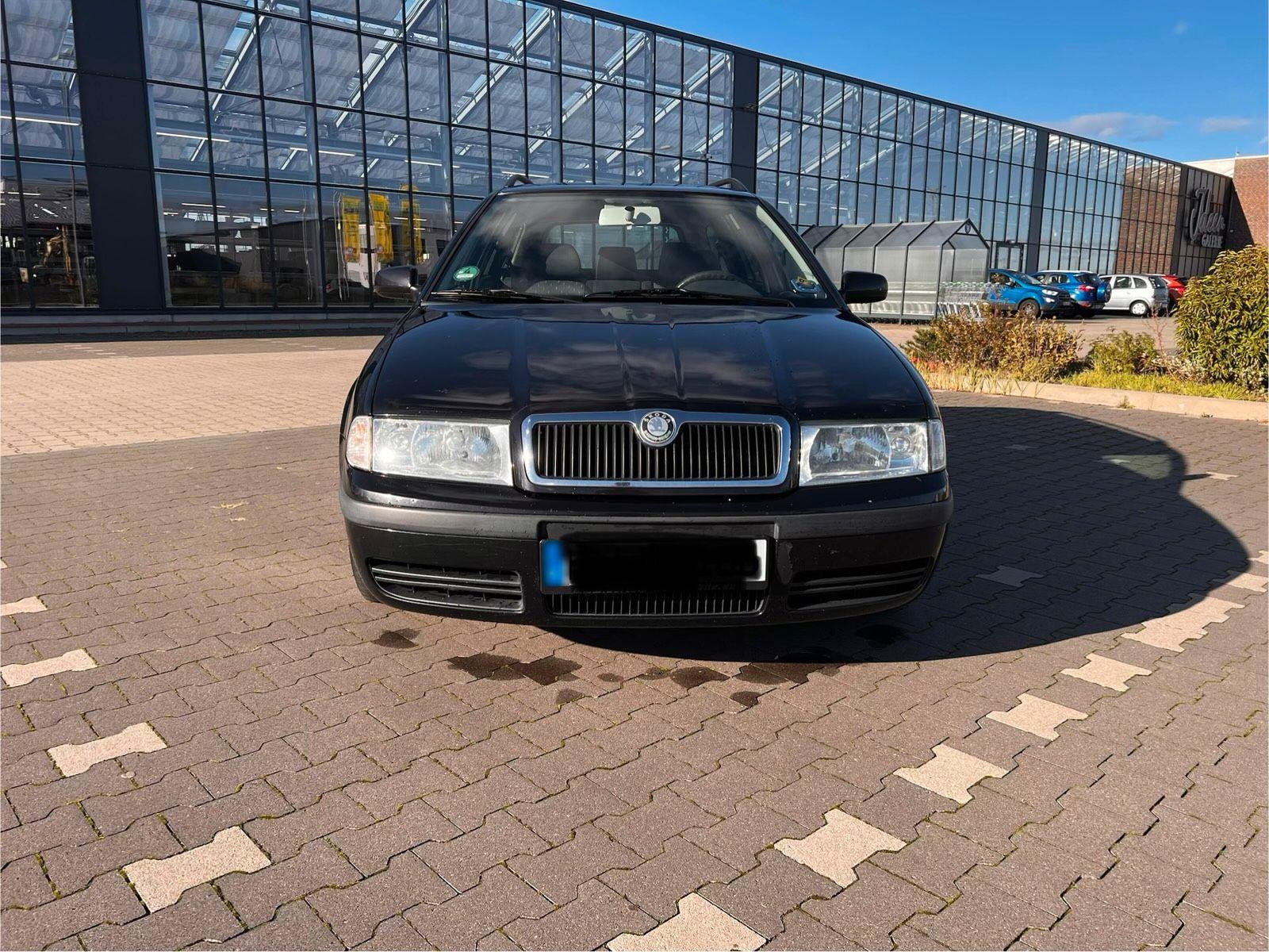 Skoda Octavia 2006 — interior