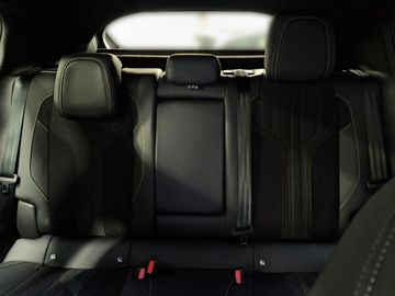 Bild 11 Peugeot 408 Plug-in-Hybrid 225 GT +M-LED+KAMERA+SHZ+NAVI