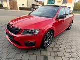 Skoda Octavia Lim. RS Navi Pano Leder Xenon PDC SHZ - Skoda Octavia: Limousine, RS