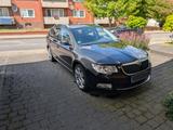 Skoda Superb 1.6 TDI Ambition Combi Ambition - Skoda Superb aus 2010: Kombi