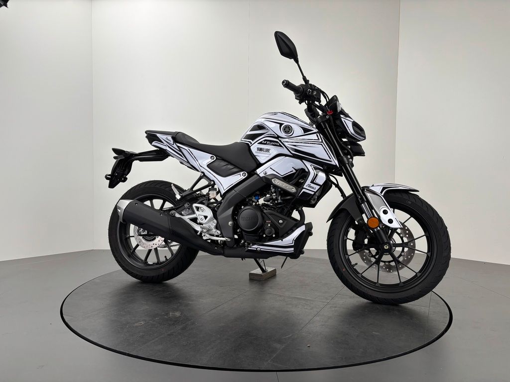 Fahrzeugabbildung Yamaha MT-125 *HERBST DEALS*YAMAHA RIDER FOLIERUNG
