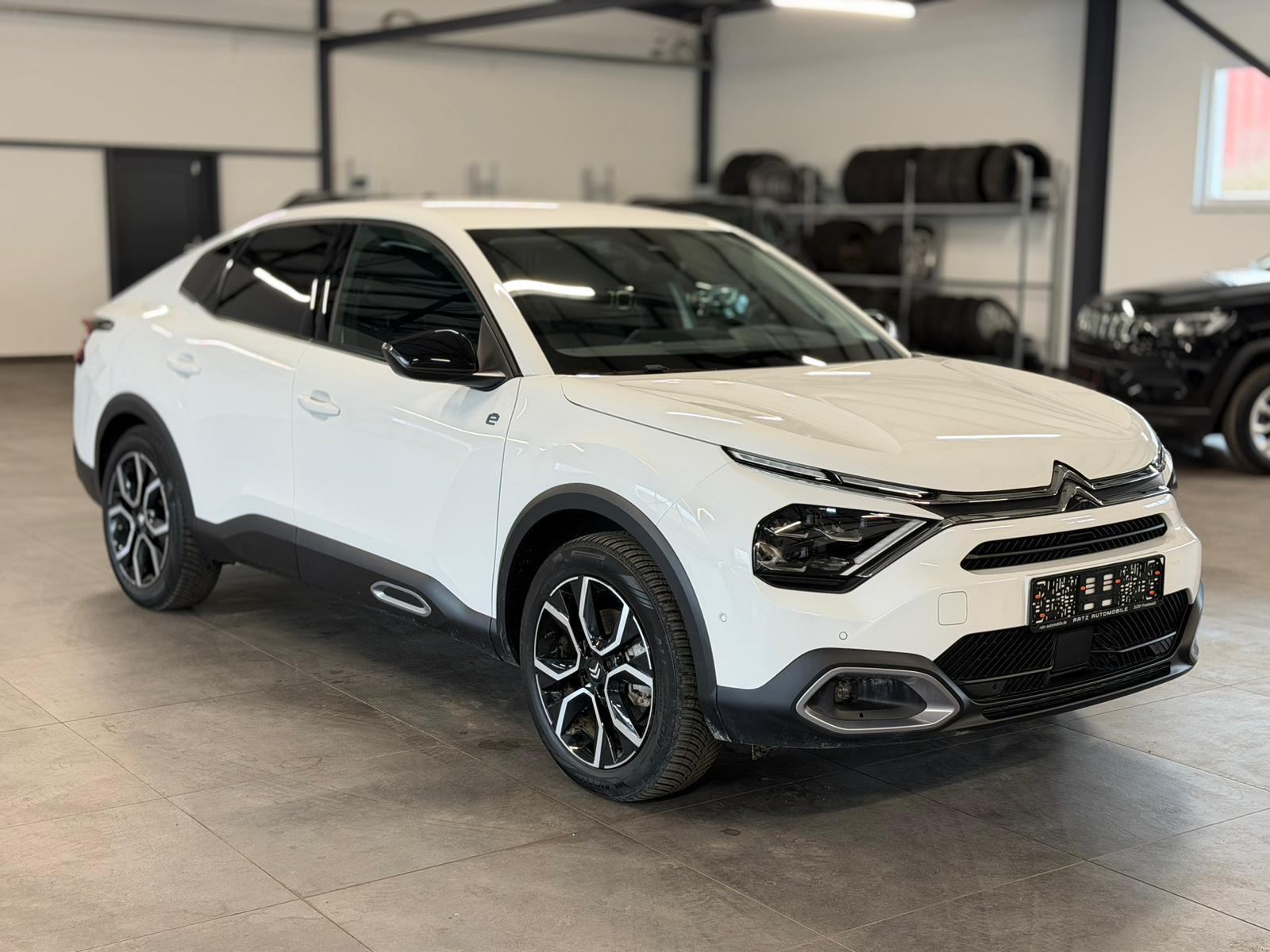 Citroën C4 X ë-Shine LED+KAM+LENK.HZ+HuD+CARPLAY+PDC/V/H