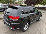 Jeep Grand Cherokee 3.0 CRD Summit *Vollausstattung* - mit Diesel-Antrieb: Schwarz, Vollleder, Leichtmetallfelgen