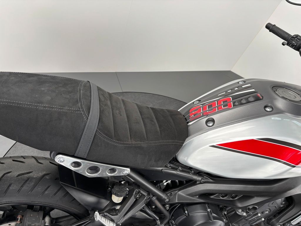 Fahrzeugabbildung Yamaha XSR 900 *TOP-ZUSTAND *SERVICE NEU