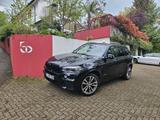BMW X5 xDrive30d - M Paket - BMW X5 in Köln