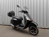 Vespa GTS 300 Super E4 mit TopCase - VESPA 300 GTS