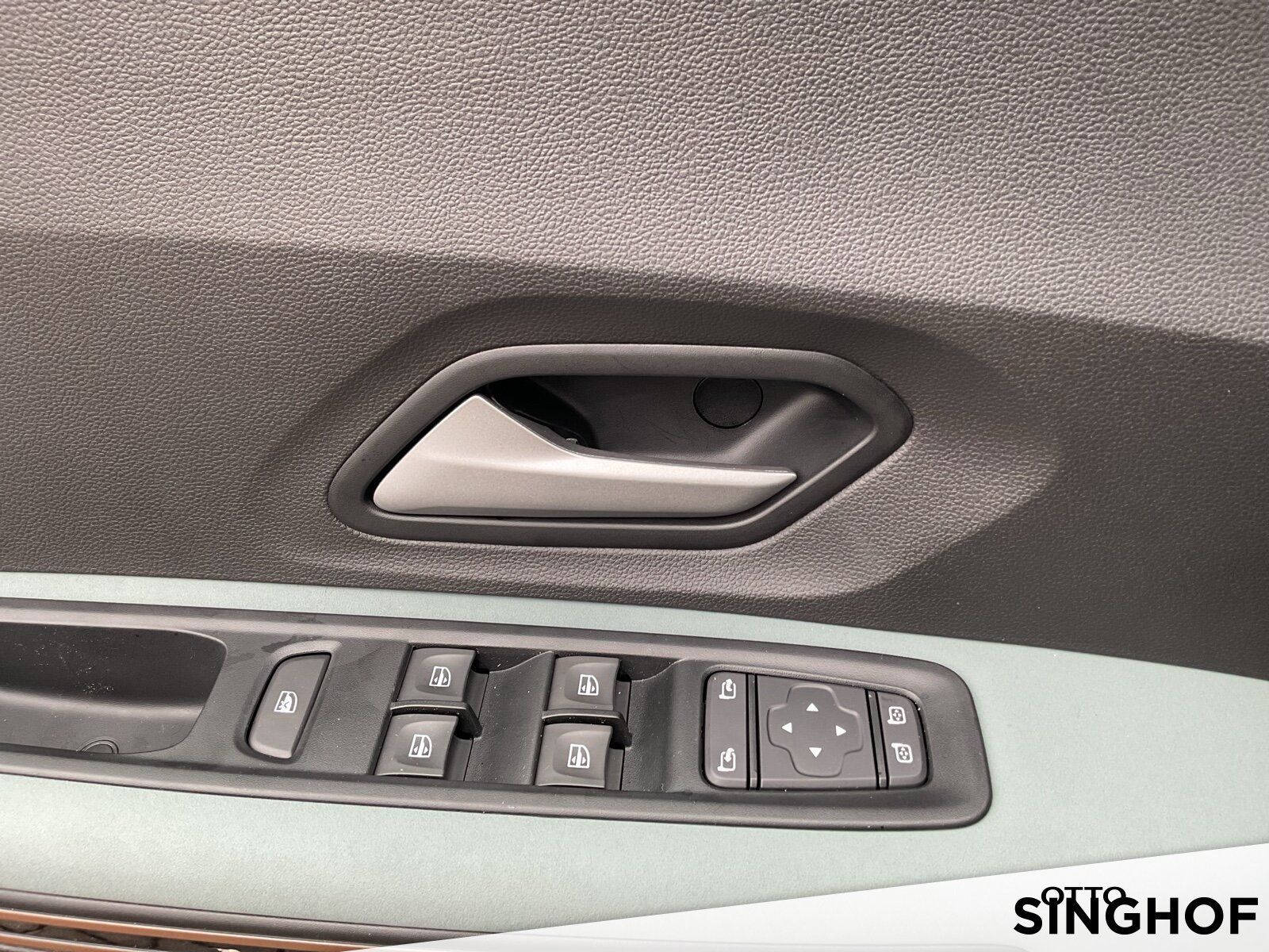 Fahrzeugabbildung Dacia Neuer Sandero Stepway Extreme TCe 110