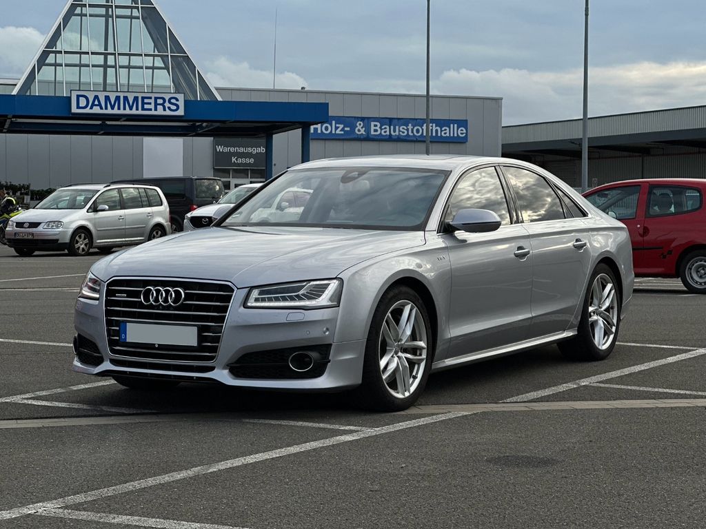 Audi A8