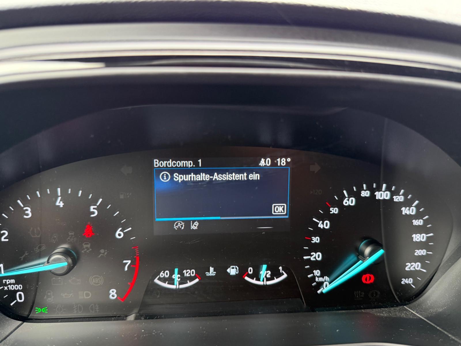 Ford Focus Turnier ST-Line/Navi/Keyless/Tempomat/LED