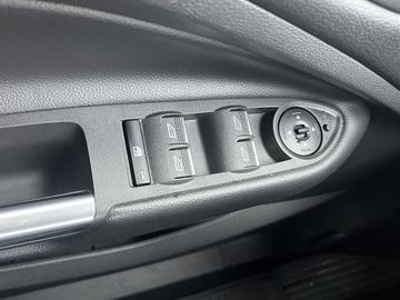 Bild 12 Ford Kuga 2.0 EcoBoost ST-Line 4x4 - Navi - Tempomat