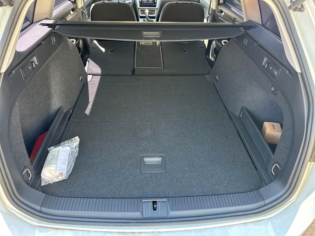 Volkswagen Passat Variant - Bild 8