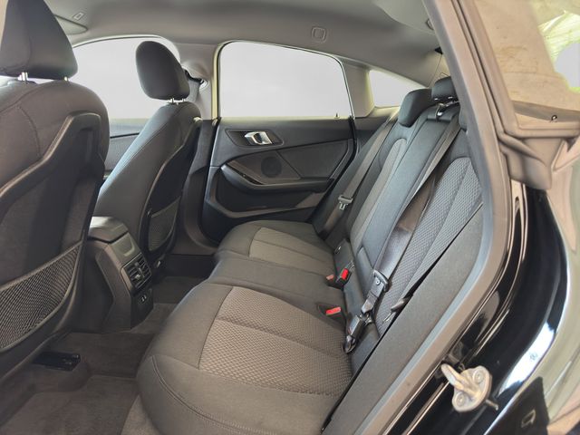 Fahrzeugabbildung BMW 218i Gran Coupé LED+Stop&Go+Kamera+HiFi+Spur