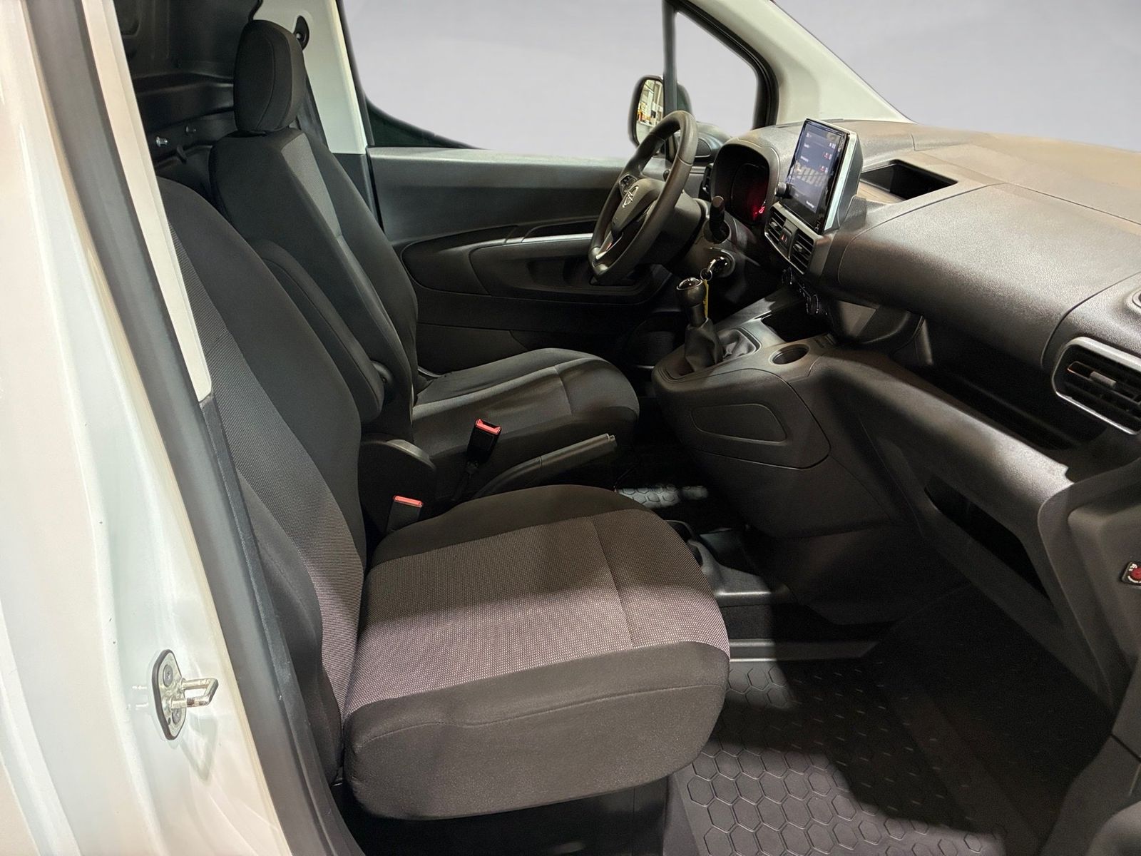Fahrzeugabbildung Opel Combo E Cargo 1.5 D NLast XL PDC,Klima,XL