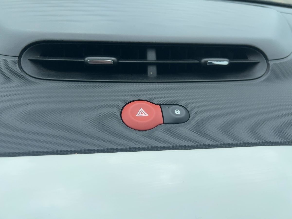 Fahrzeugabbildung Renault Twingo Intens ENERGY TCe 90 EDC 8-fach SHZ