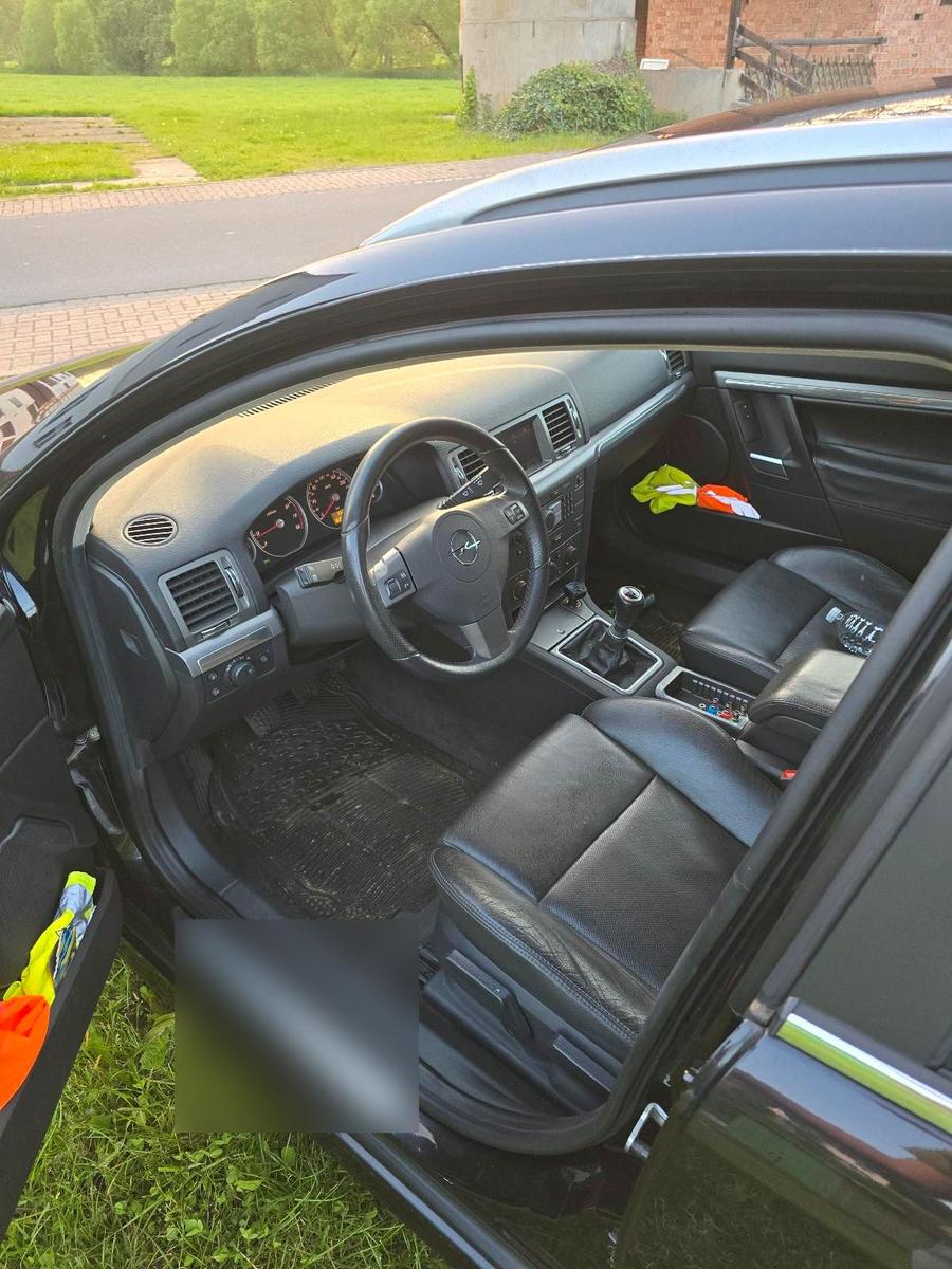 Opel Signum 2006 — photo 8