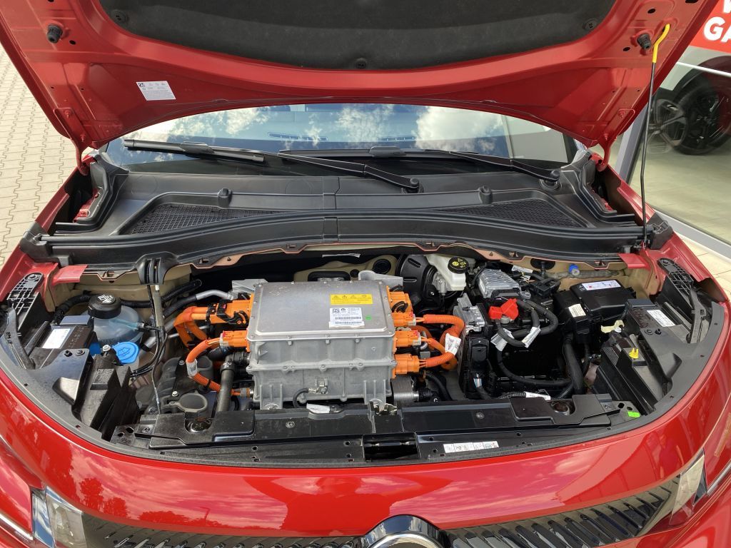 Fahrzeugabbildung Citroën e-C3 Aircross MAX *11KW Lader*Navi*Allwetter*Cam