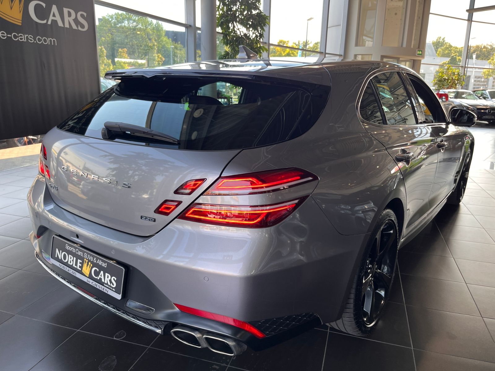 Fahrzeugabbildung Genesis G70  Shooting Brake Sport 2.2D RWD LED ALU