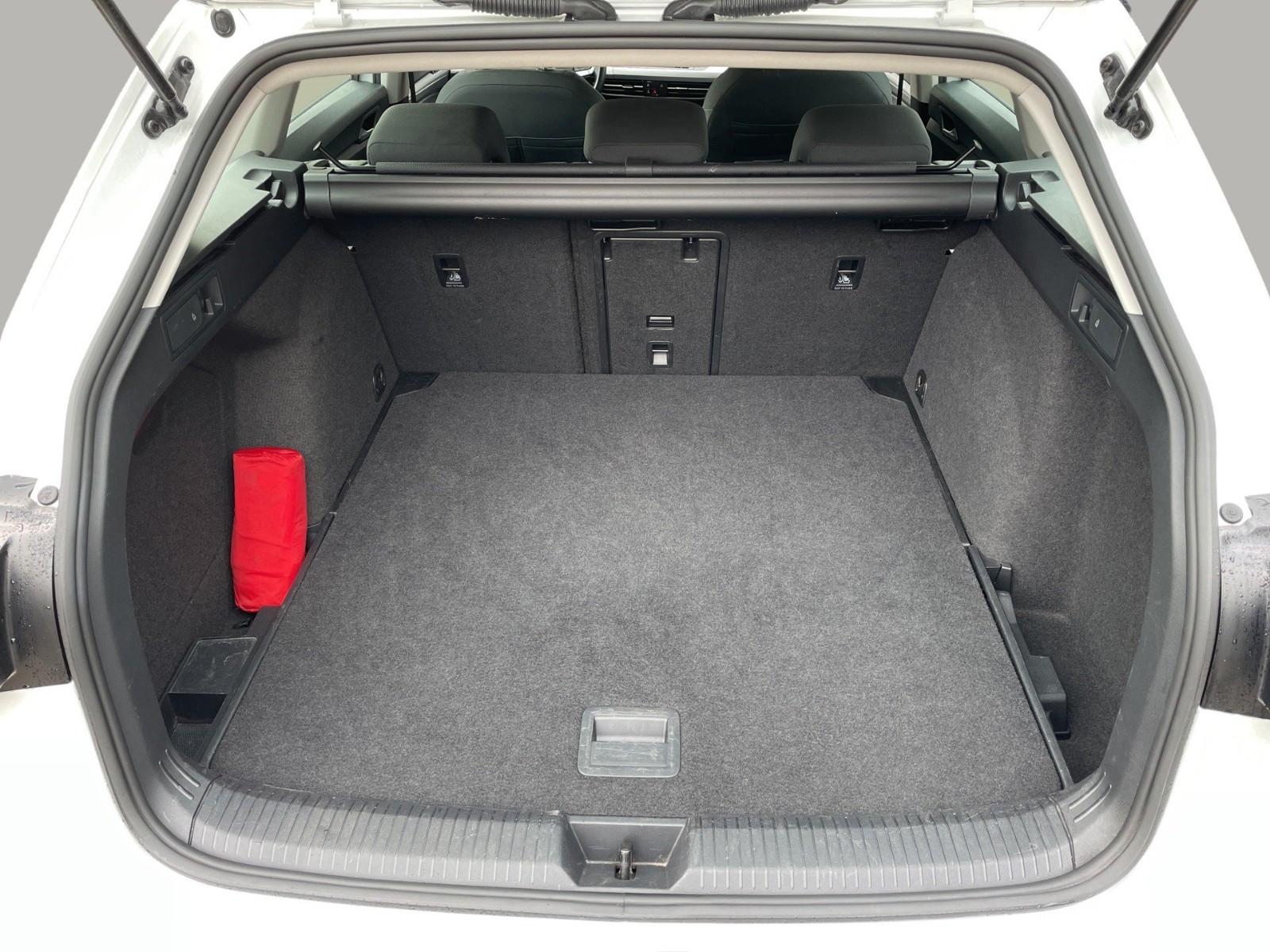 Volkswagen Golf VIII Variant Life 2.0TDI DSG NAVI ACC, миниатюра 17